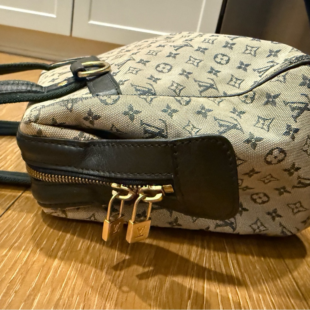 Vintage Louis Vuitton Monogram Demin Bag - Navy and Cream - Picture 10 of 12